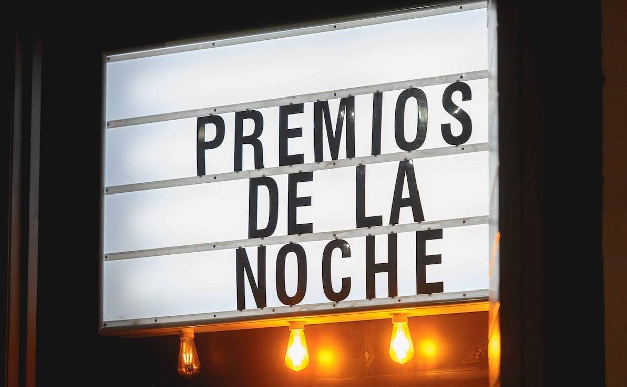 El Teatro Cervantes acoge los 'Premios de la Noche'