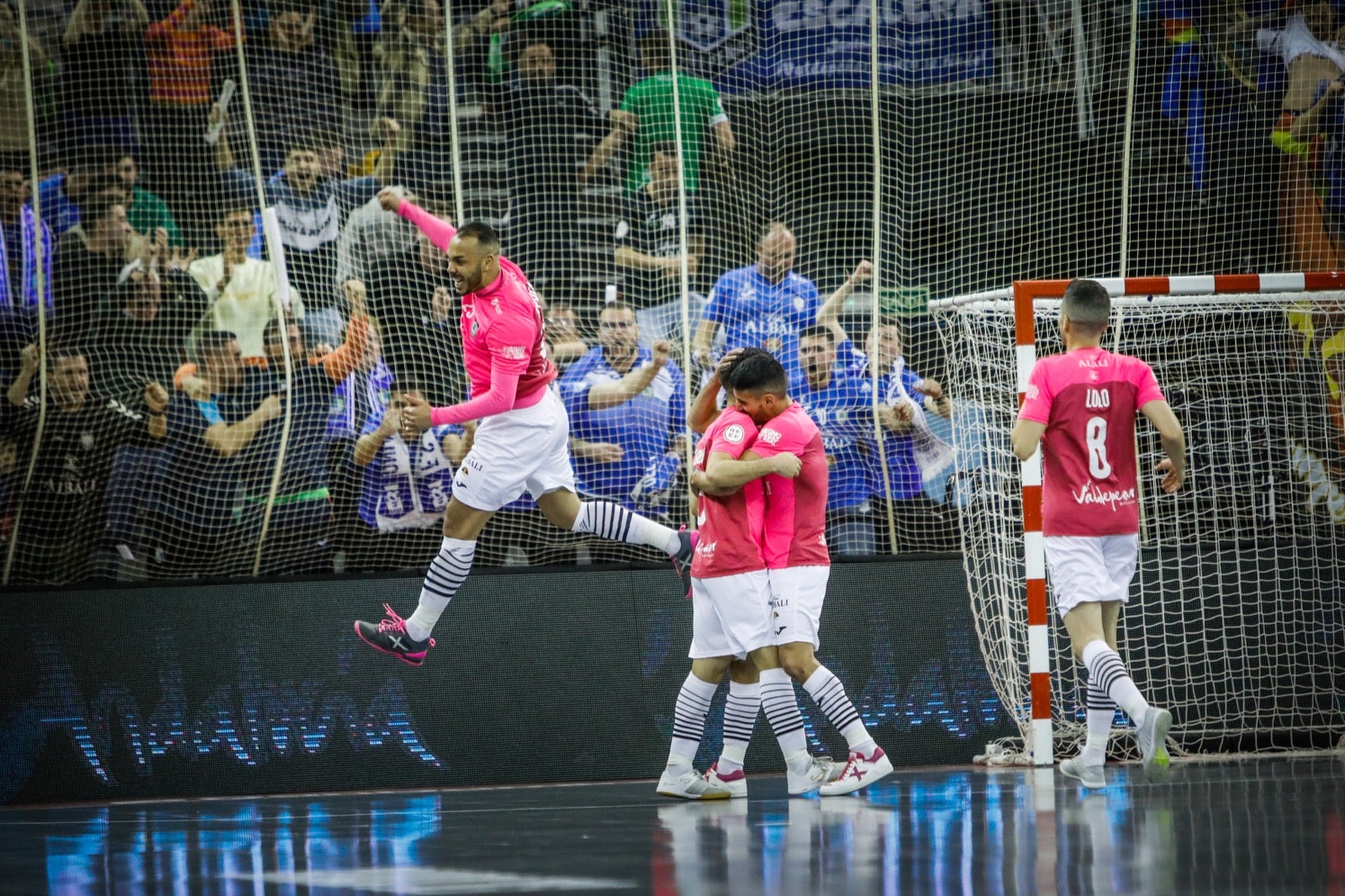 Momento del primer encuentro de la Copa de España, disputado entre el Barcelona y el Viña Albali de Valdepeñas.