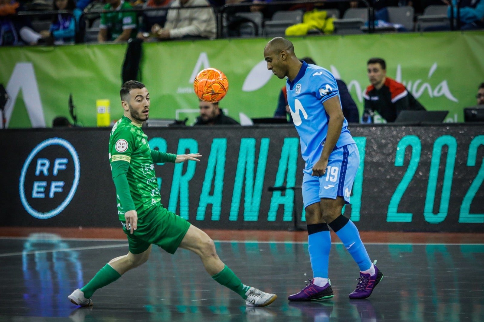 Momento del partido entre el Movistar y el Antequera.