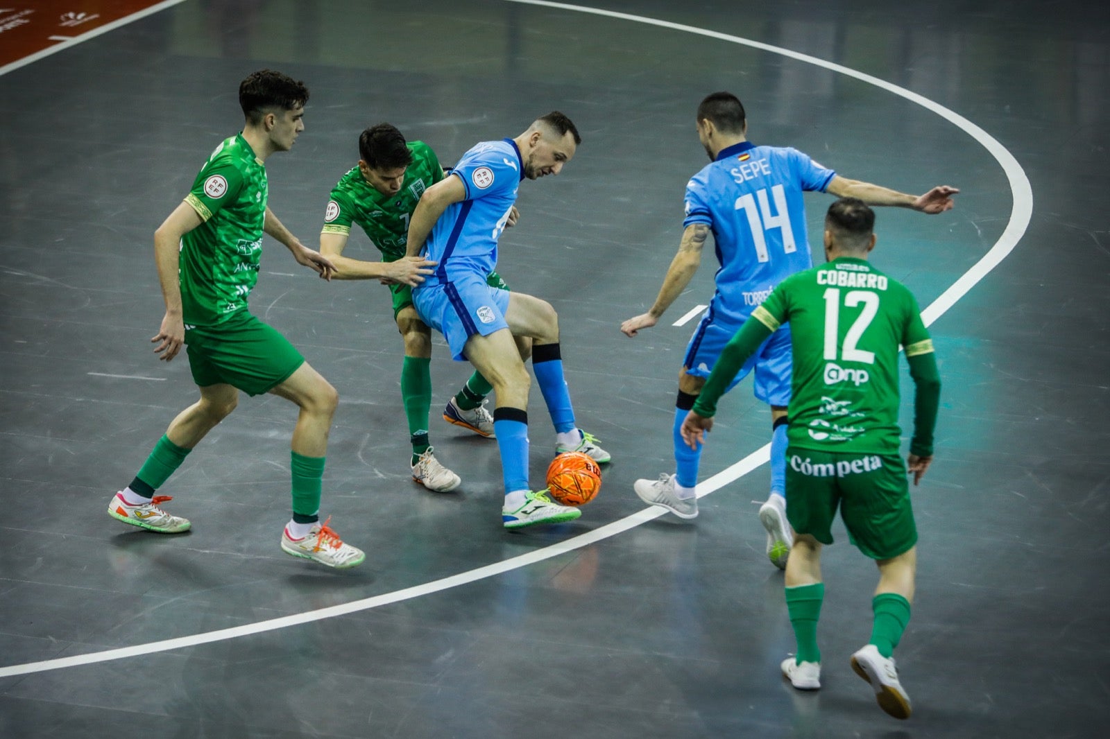 Momento del partido entre el Movistar y el Antequera.