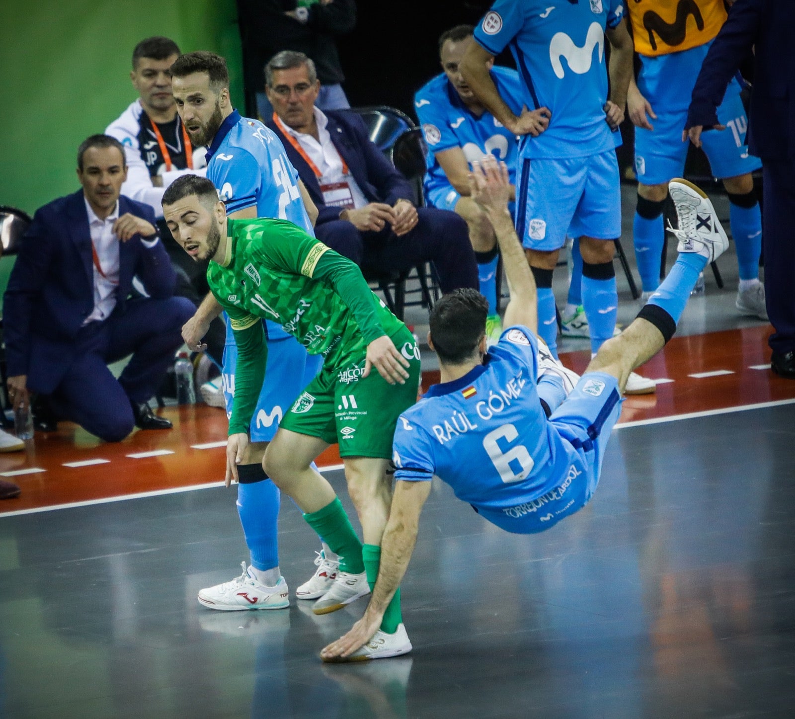 Momento del partido entre el Movistar y el Antequera.