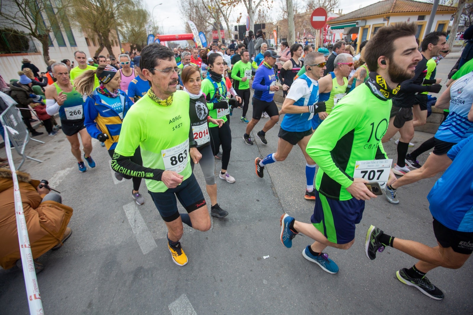 ientos de corredores participan en una de las grandes pruebas del Gran Premio de Fondo Diputación de Granada