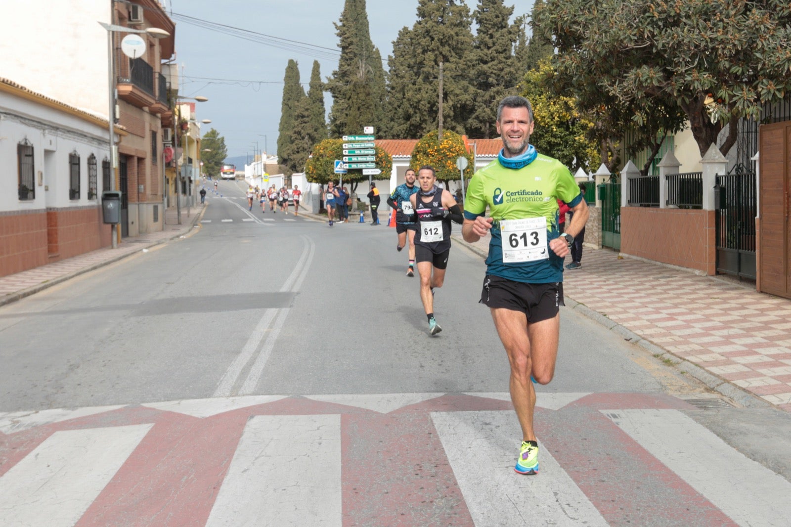 ientos de corredores participan en una de las grandes pruebas del Gran Premio de Fondo Diputación de Granada