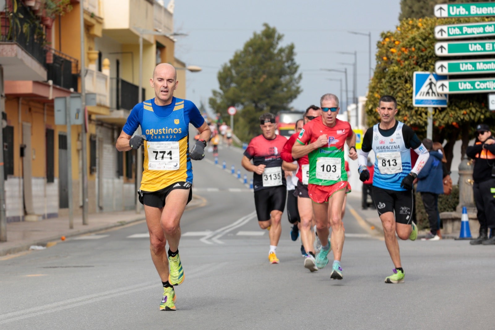 ientos de corredores participan en una de las grandes pruebas del Gran Premio de Fondo Diputación de Granada