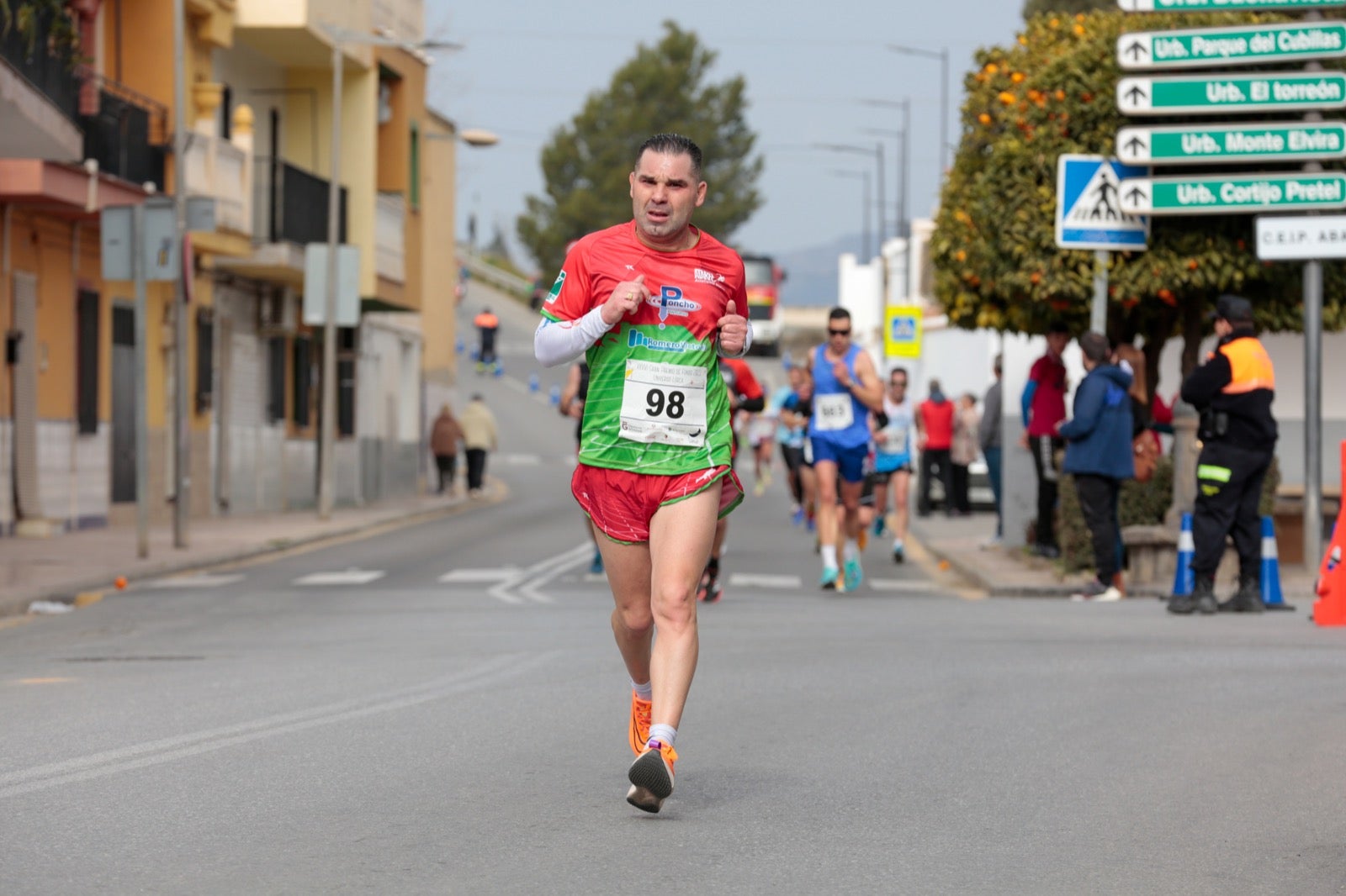 ientos de corredores participan en una de las grandes pruebas del Gran Premio de Fondo Diputación de Granada
