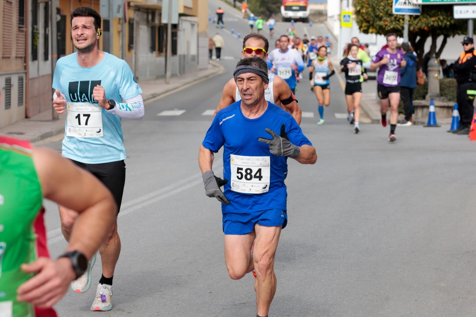 ientos de corredores participan en una de las grandes pruebas del Gran Premio de Fondo Diputación de Granada