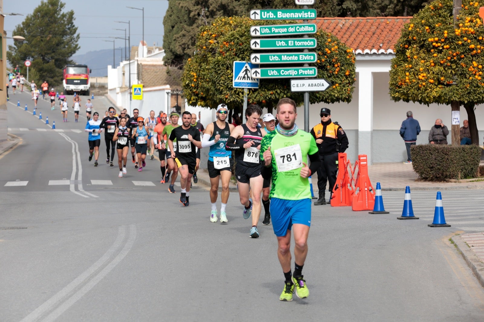 ientos de corredores participan en una de las grandes pruebas del Gran Premio de Fondo Diputación de Granada