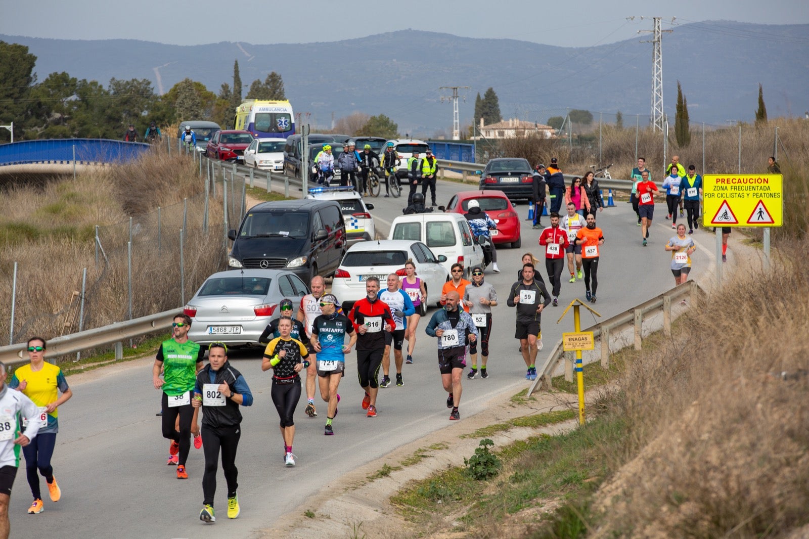 ientos de corredores participan en una de las grandes pruebas del Gran Premio de Fondo Diputación de Granada