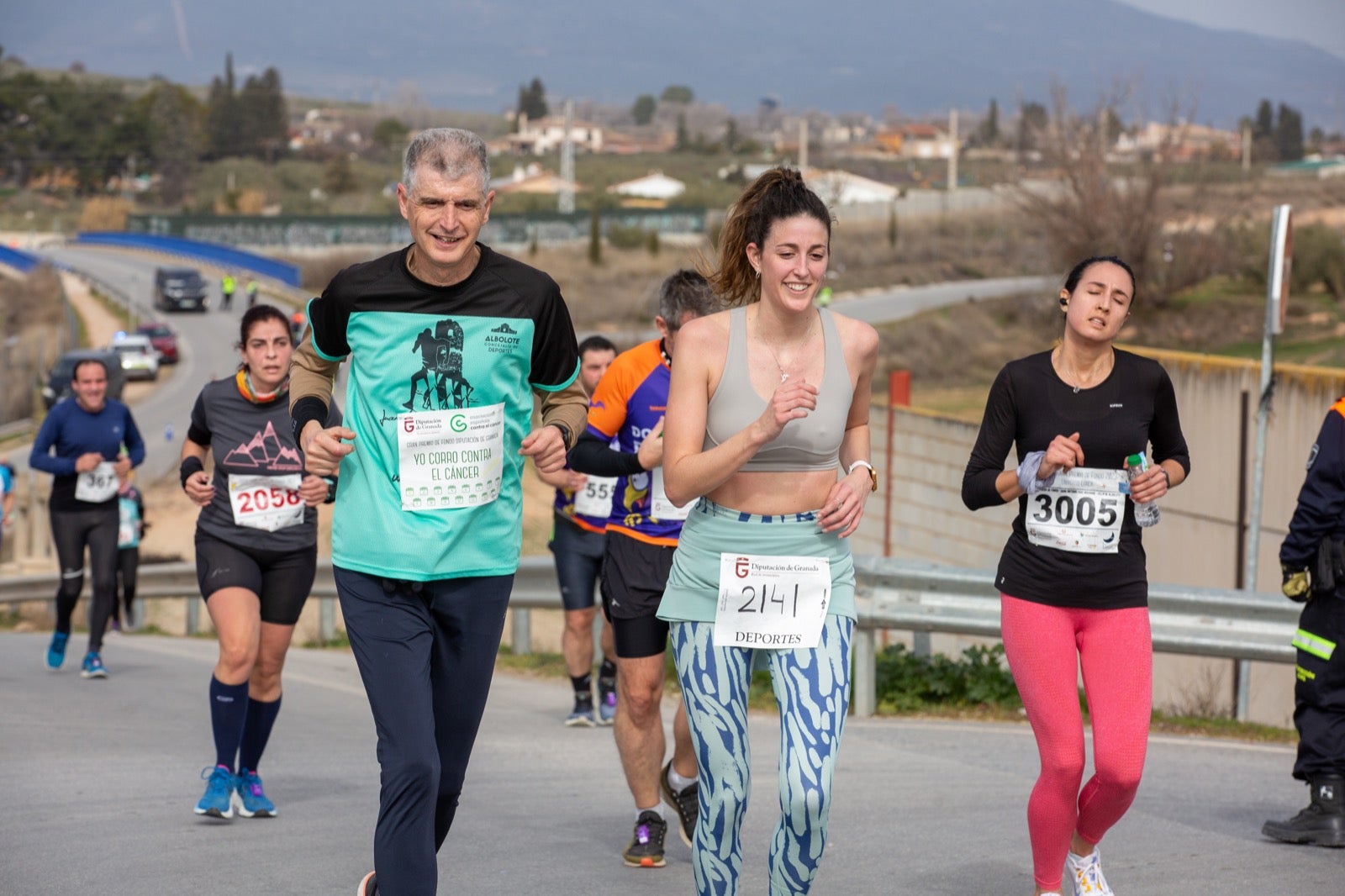 ientos de corredores participan en una de las grandes pruebas del Gran Premio de Fondo Diputación de Granada