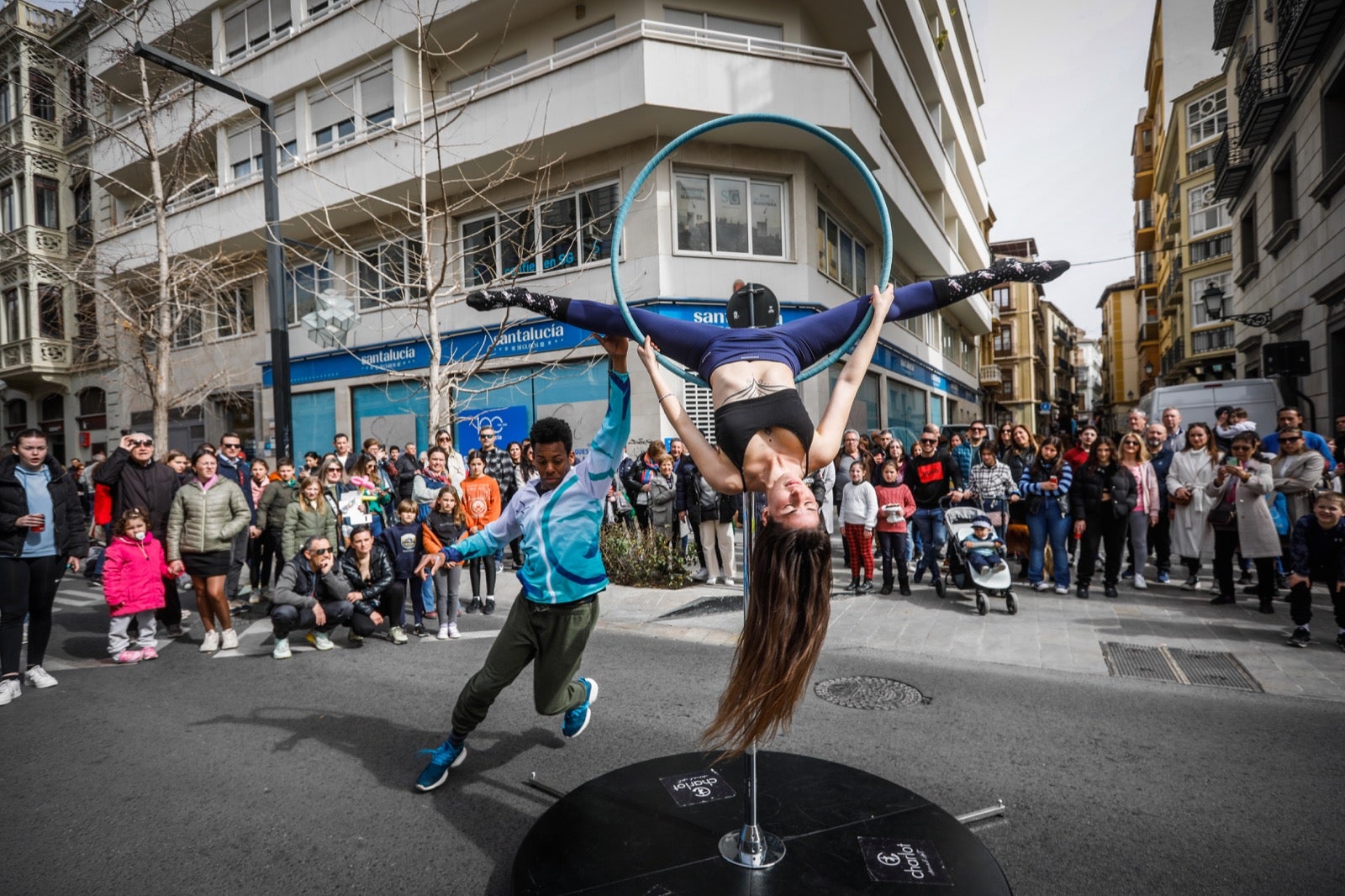 Actividades de todo tiop en el centro de la ciudad con motivo del día sin coches