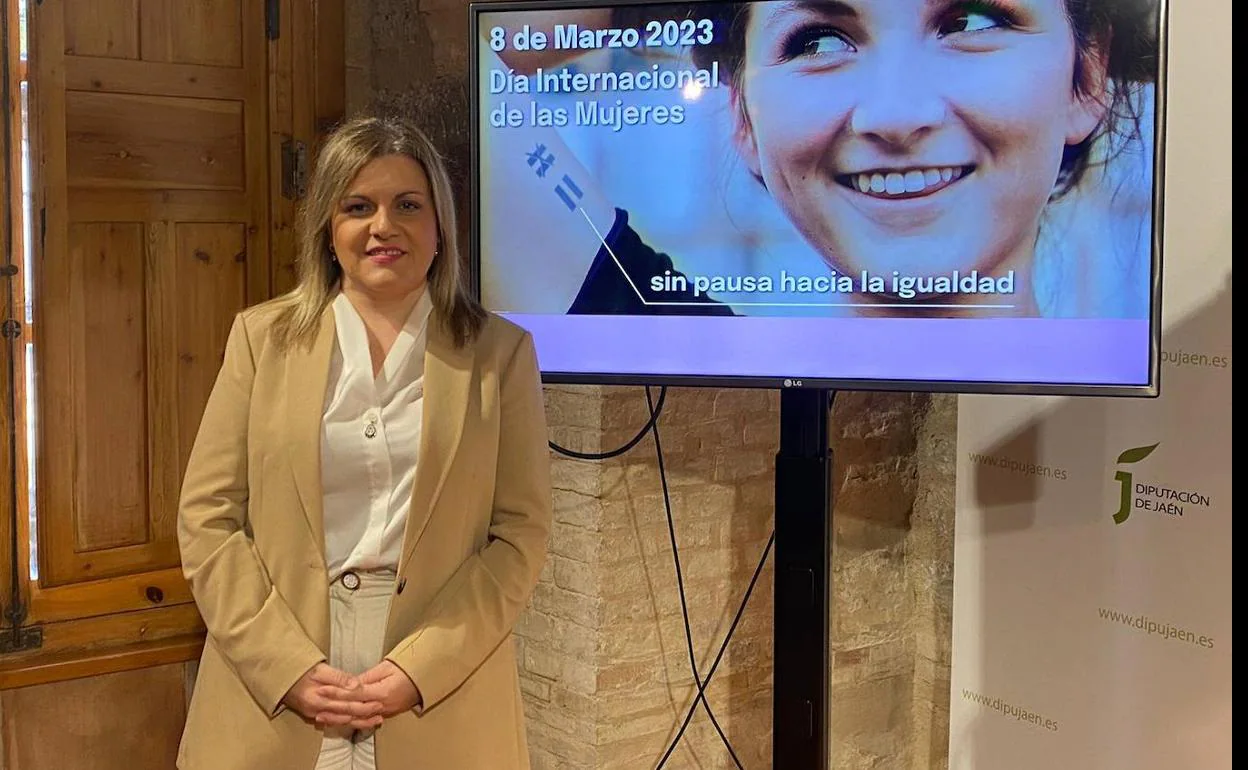 La diputada Rocío Zamora durante la presentación de las actividades. 