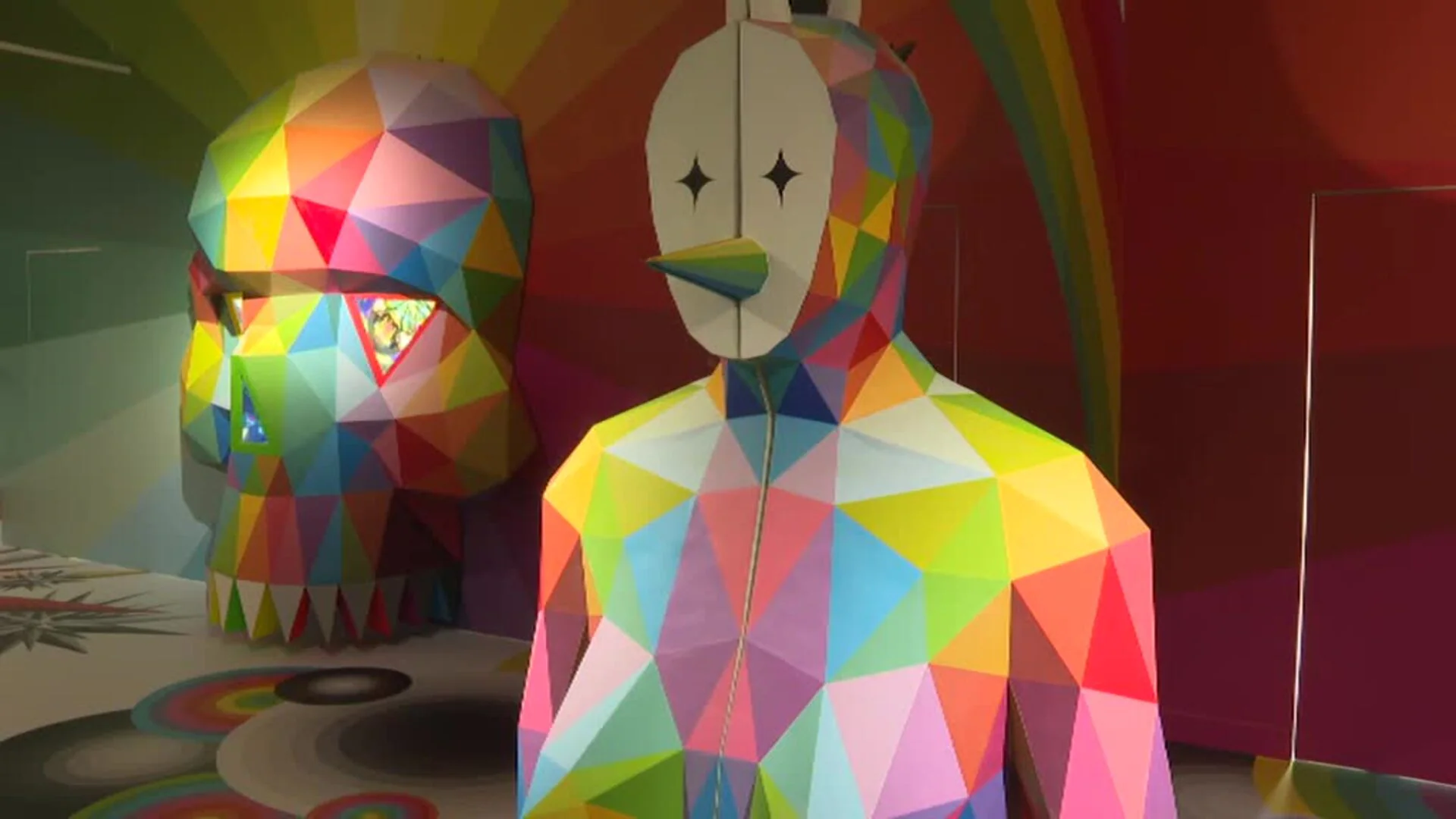 Walking Life, La Gran Instalación Interactiva De Okuda San Miguel Con ...