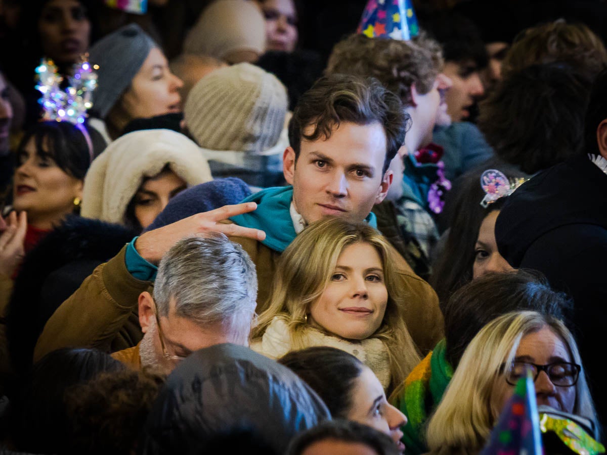 La fiesta de las uvas y la entrada de año en la plaza del Carmen y en Granada capital, en imágenes