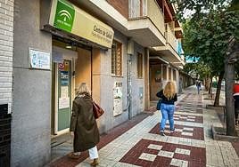 Entrada al centro de salud de Poeta Manuel de Góngora, en una imagen de archivo.