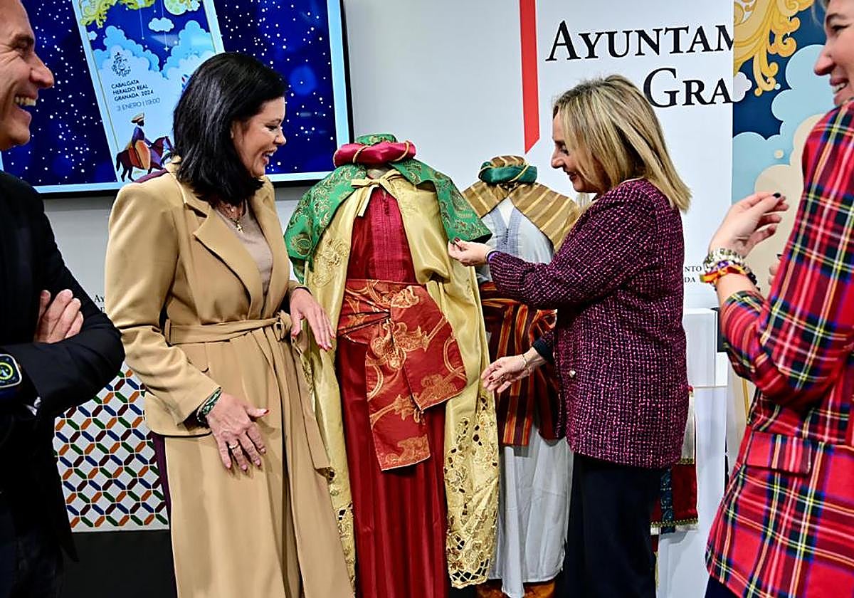 El Heraldo Real anunciará este miércoles por las calles de Granada la llegada de los Reyes Magos