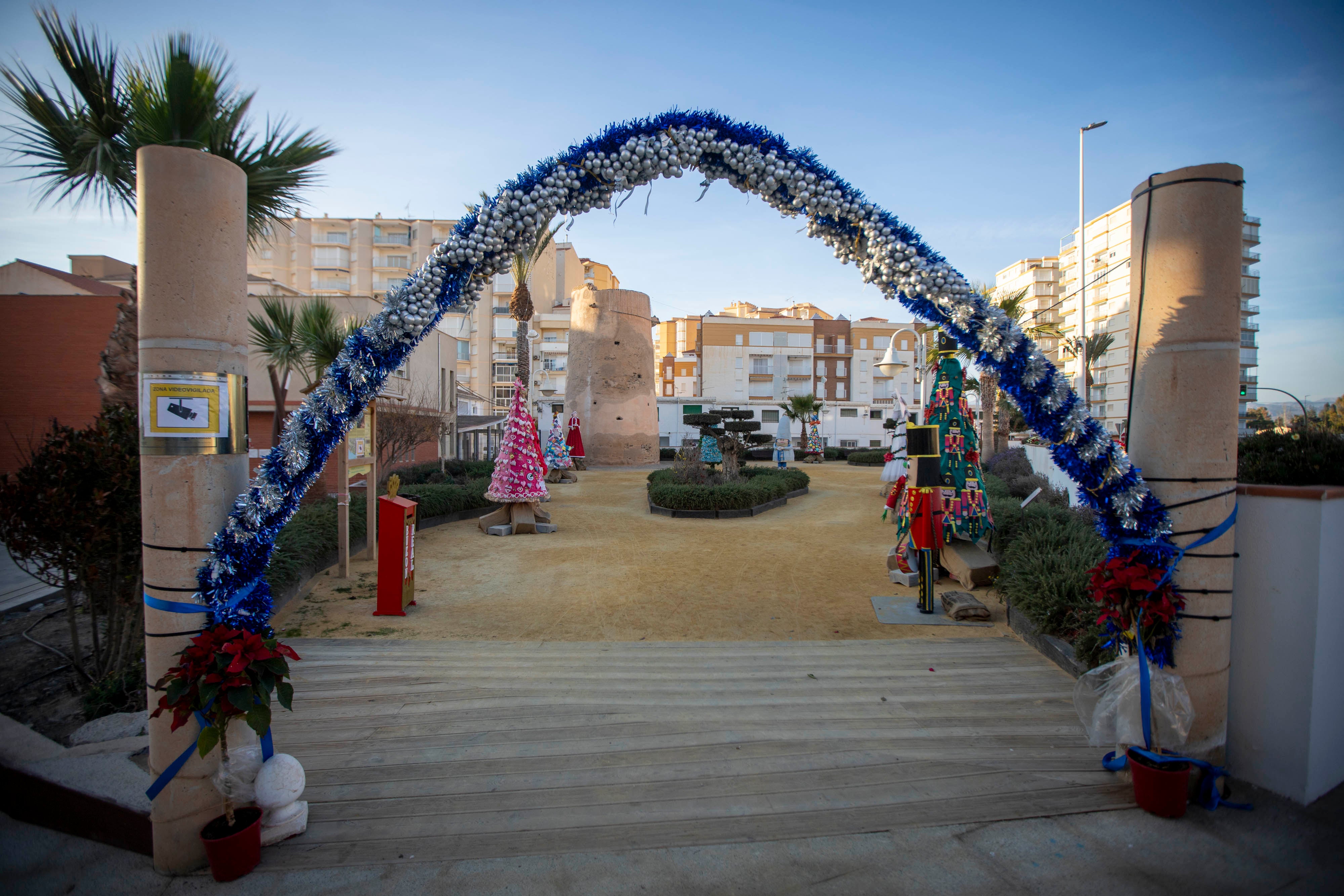Las imágenes de los árboles de Navidad que tocan todas las ramas en Torrenueva
