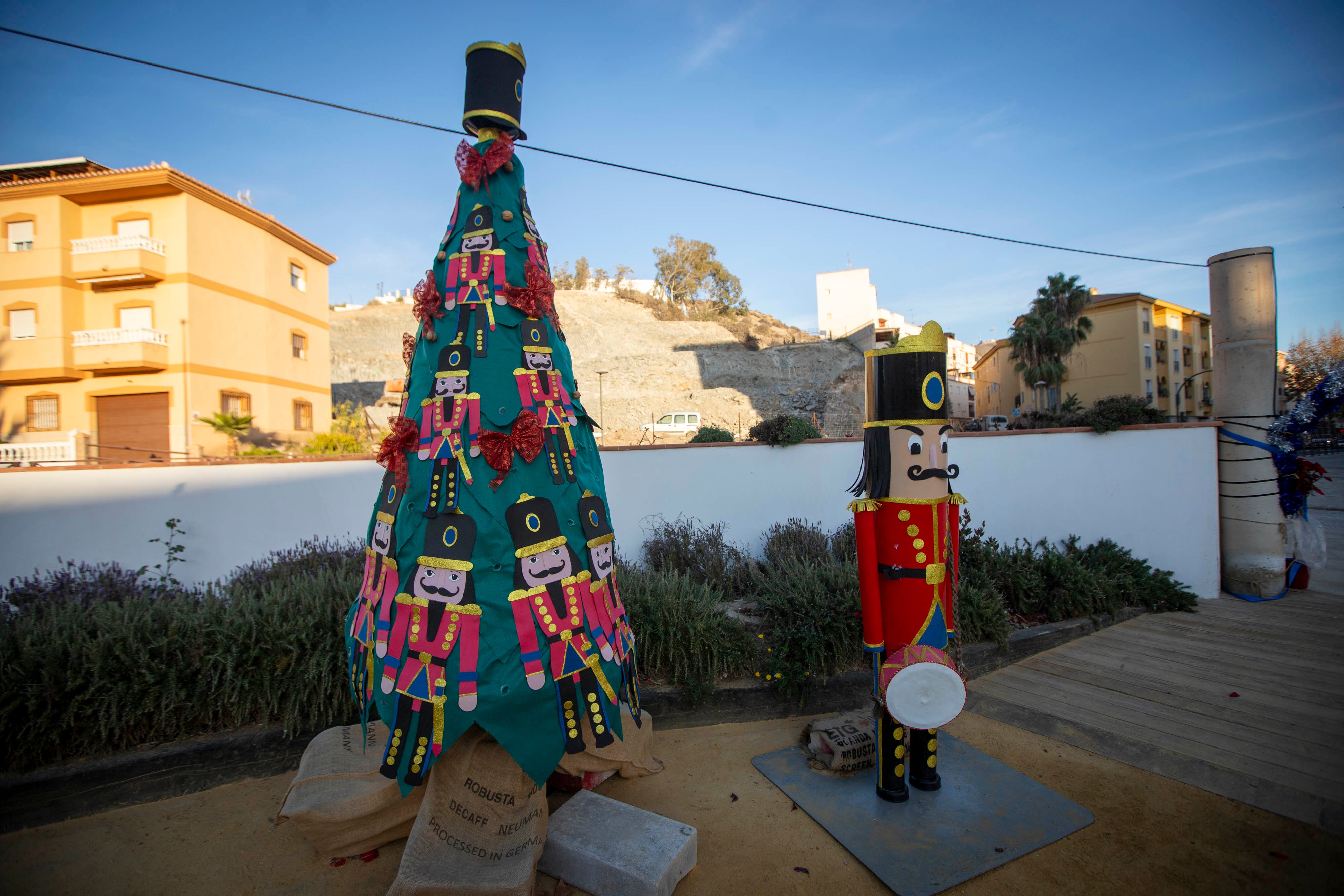 Las imágenes de los árboles de Navidad que tocan todas las ramas en Torrenueva