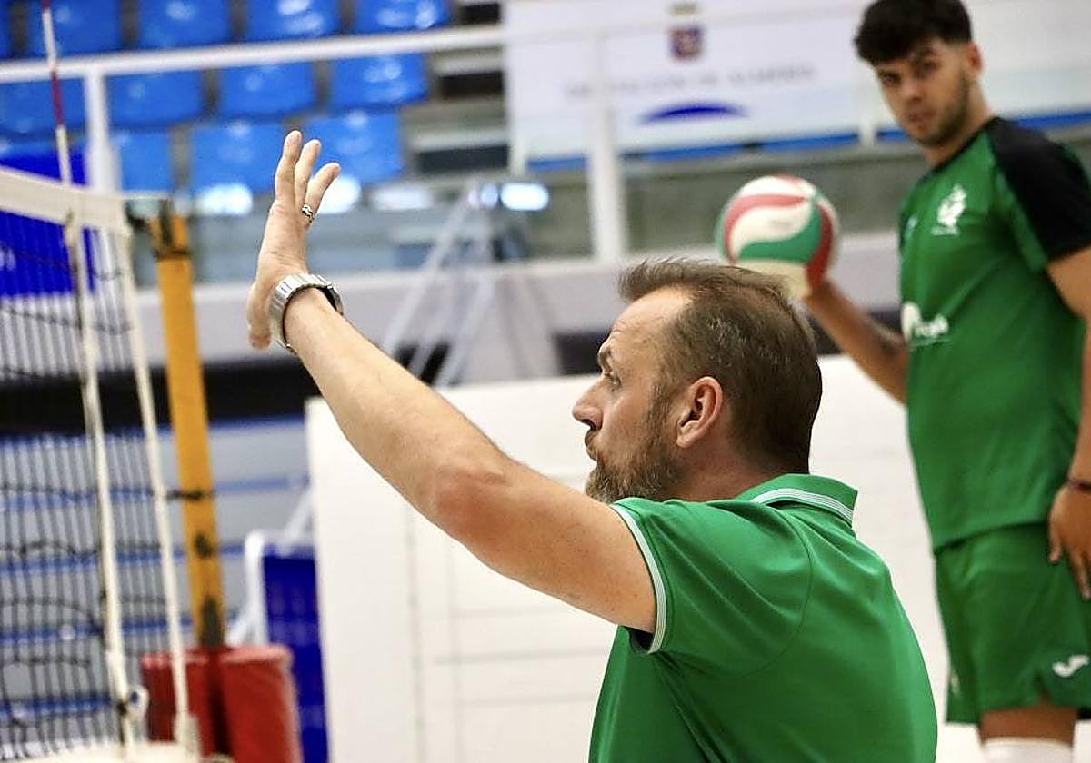 El 'profesor' Carreño da lecciones, con el 'alumno' Carreño pendiente.