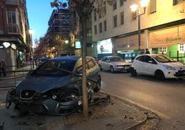 Así ha acabado uno de los vehículos implicados en el accidente en Granada.