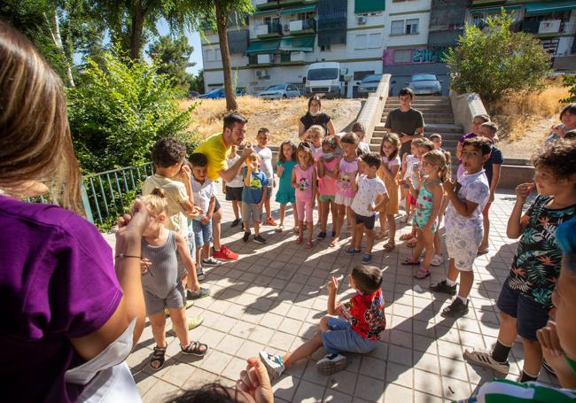 Actividad organizada en verano por Almanjáyar en Familia.