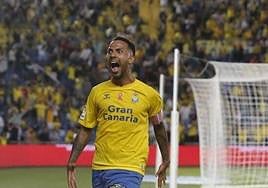 Jonathan Viera celebra con rabia un gol de la UD Las Palmas.