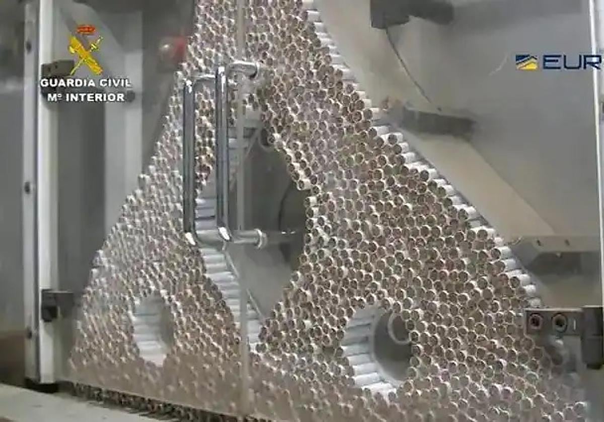 Interior de la fábrica clandestina.