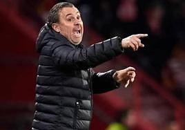 Sergio González, durante el partido del Cádiz en Los Cármenes.