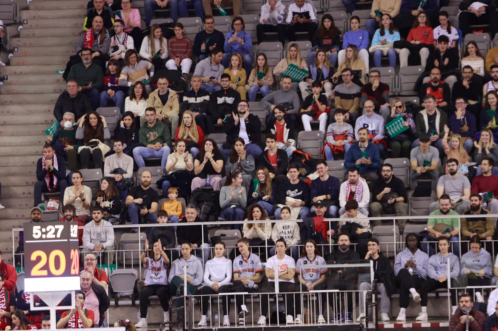 Encuéntrate en las gradas del Palacio durante el Covirán-Barcelona