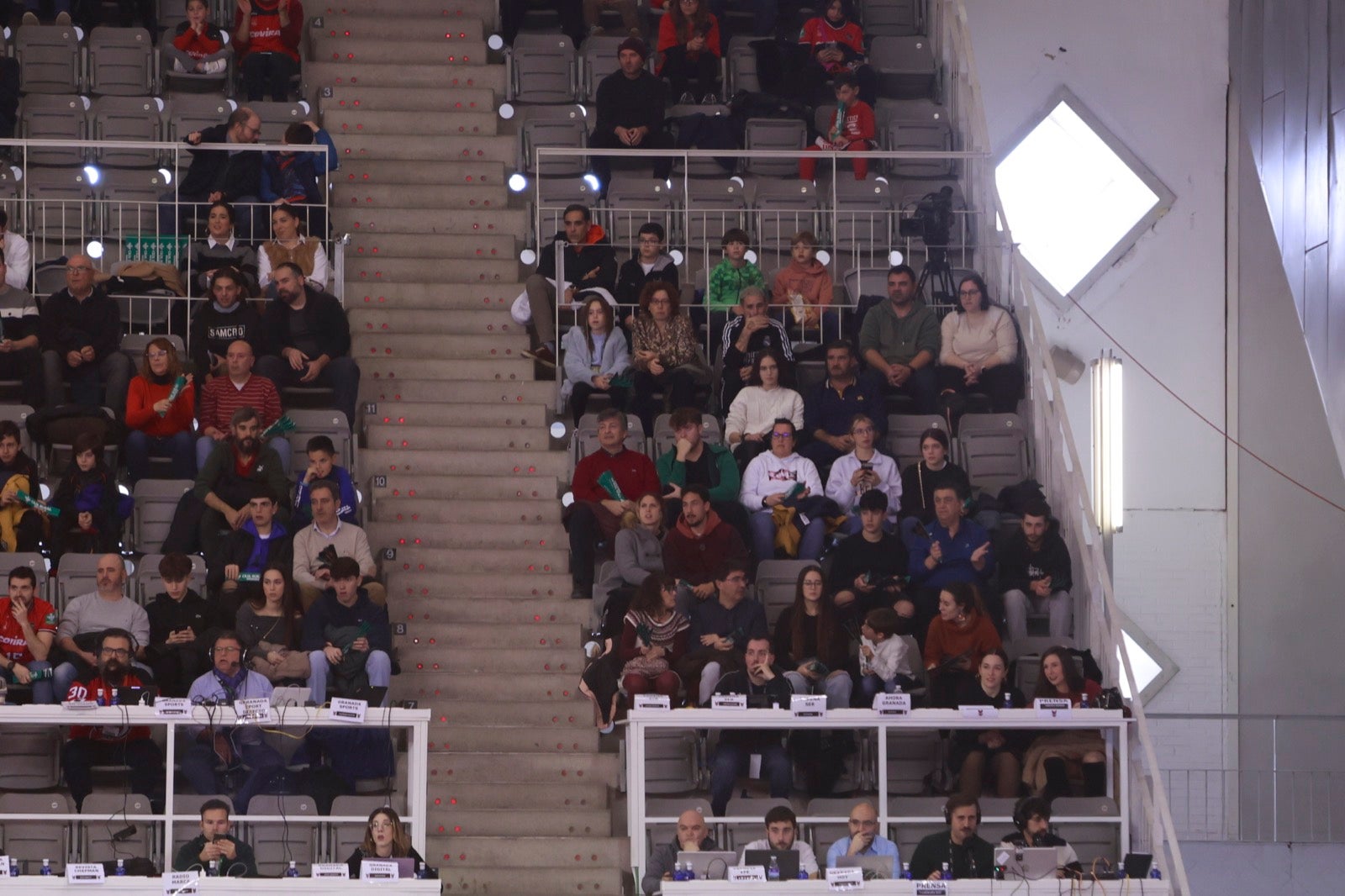 Encuéntrate en las gradas del Palacio durante el Covirán-Barcelona