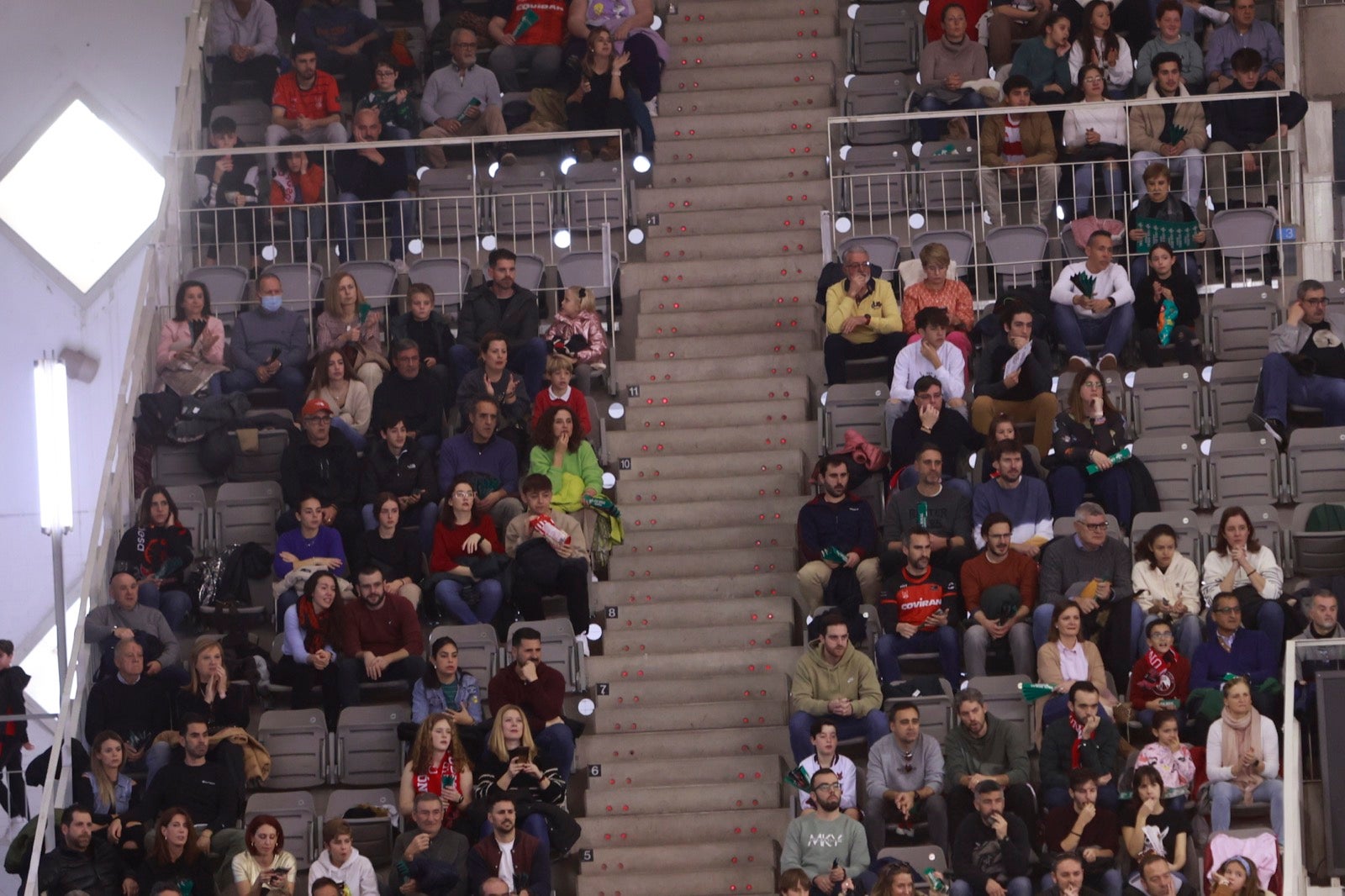 Encuéntrate en las gradas del Palacio durante el Covirán-Barcelona
