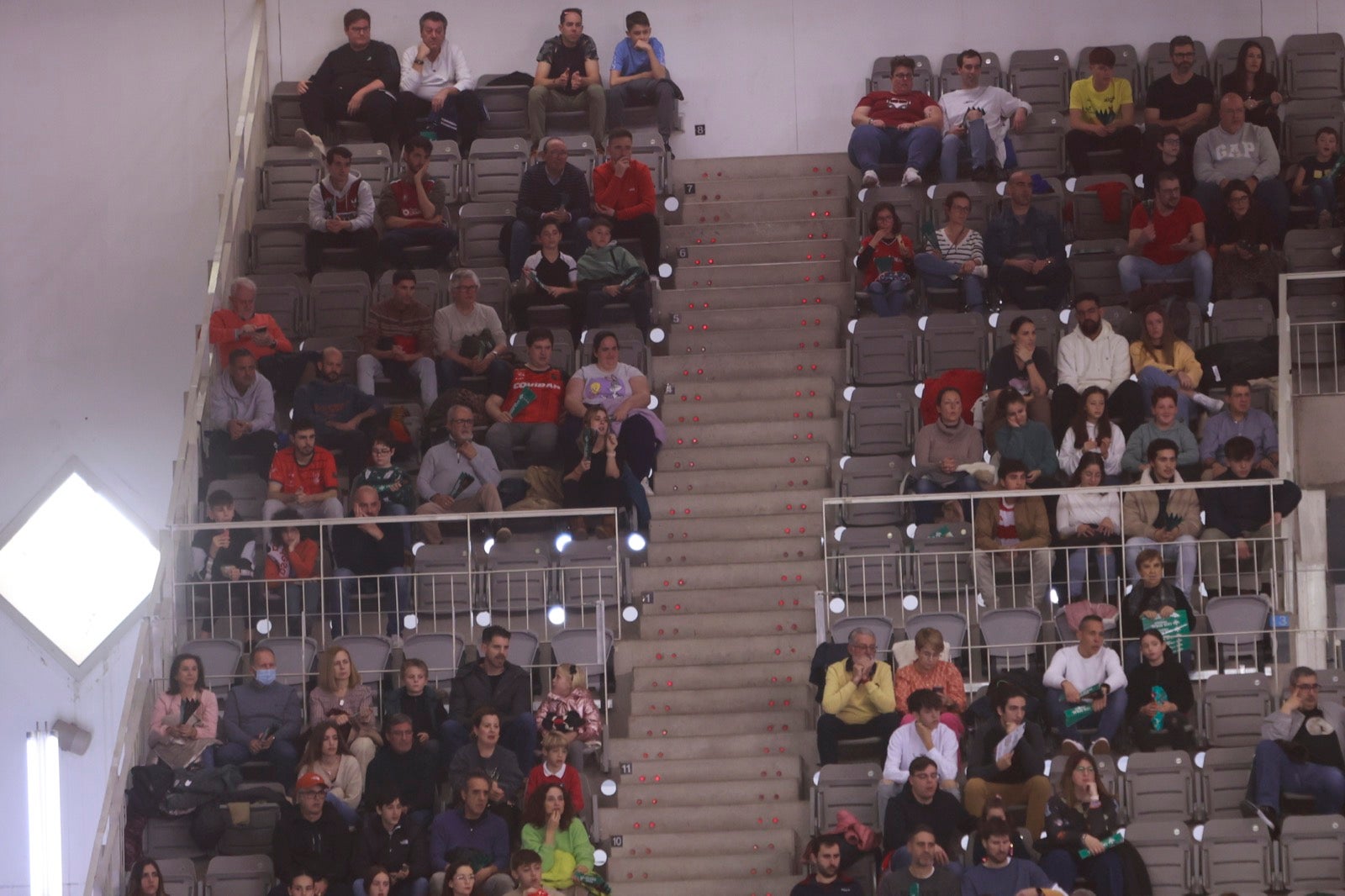 Encuéntrate en las gradas del Palacio durante el Covirán-Barcelona
