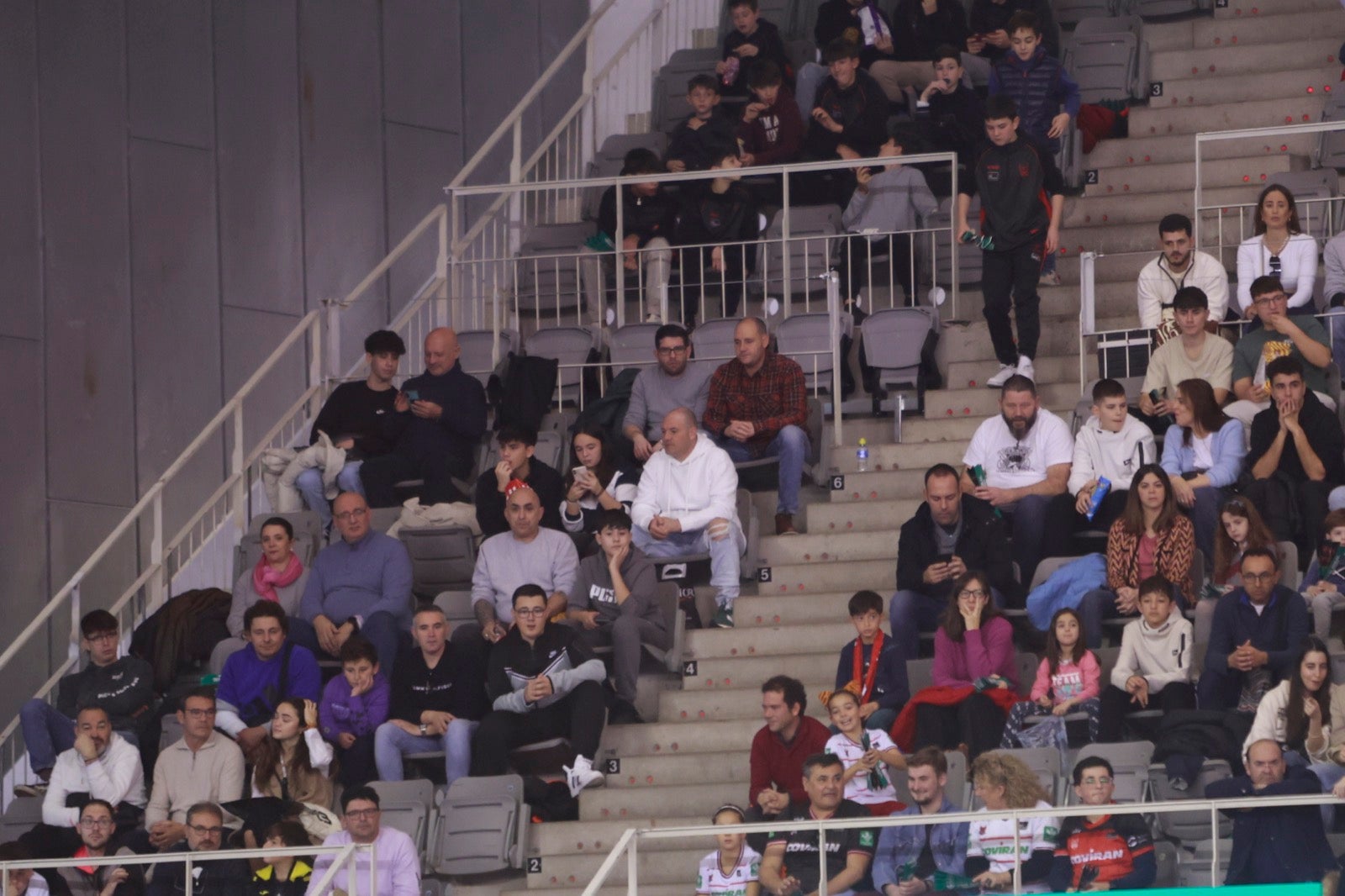 Encuéntrate en las gradas del Palacio durante el Covirán-Barcelona