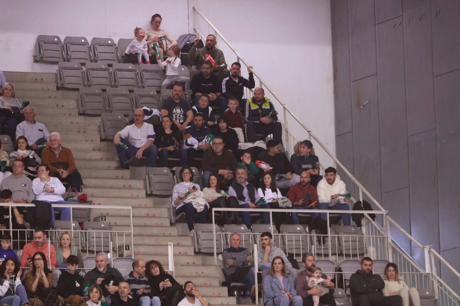 Encuéntrate en las gradas del Palacio durante el Covirán-Barcelona