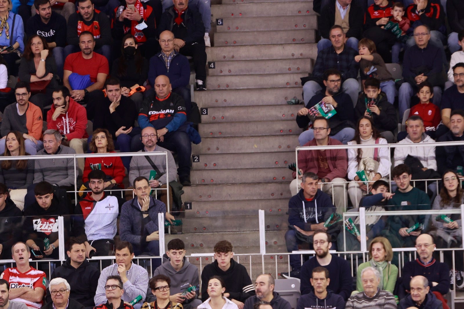 Encuéntrate en las gradas del Palacio durante el Covirán-Barcelona