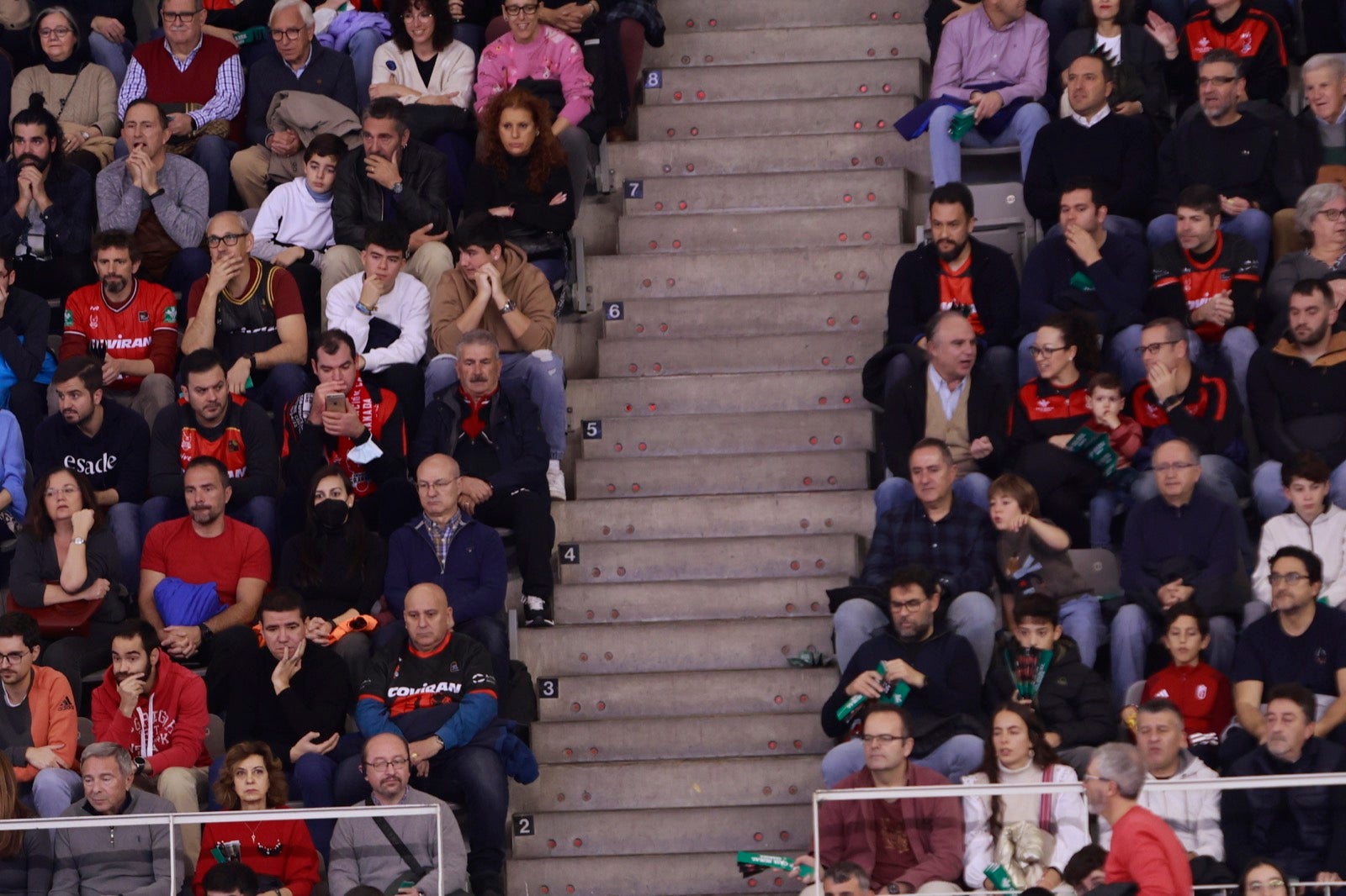 Encuéntrate en las gradas del Palacio durante el Covirán-Barcelona