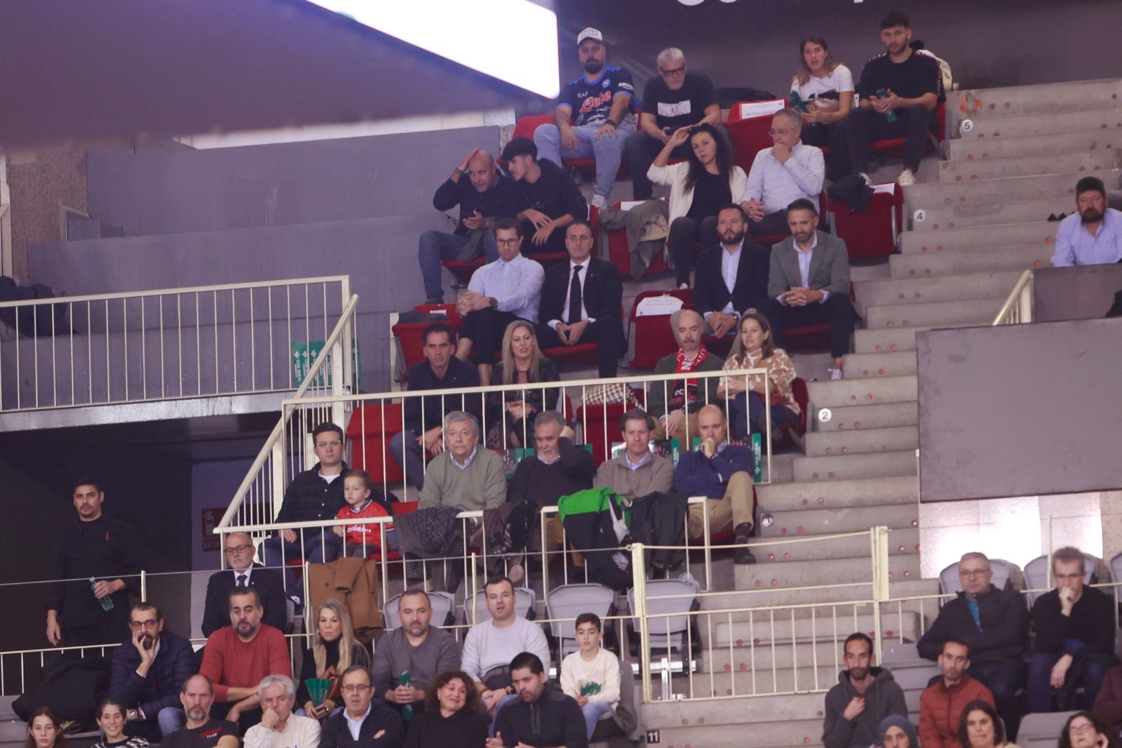 Encuéntrate en las gradas del Palacio durante el Covirán-Barcelona