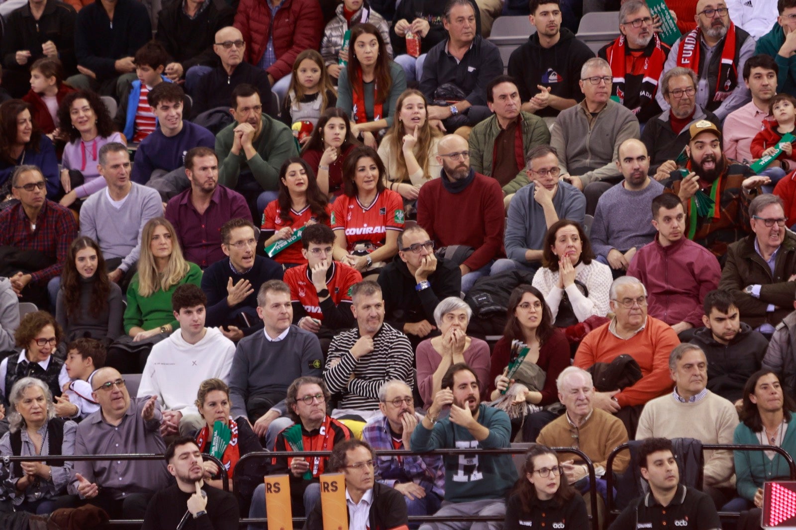 Encuéntrate en las gradas del Palacio durante el Covirán-Barcelona