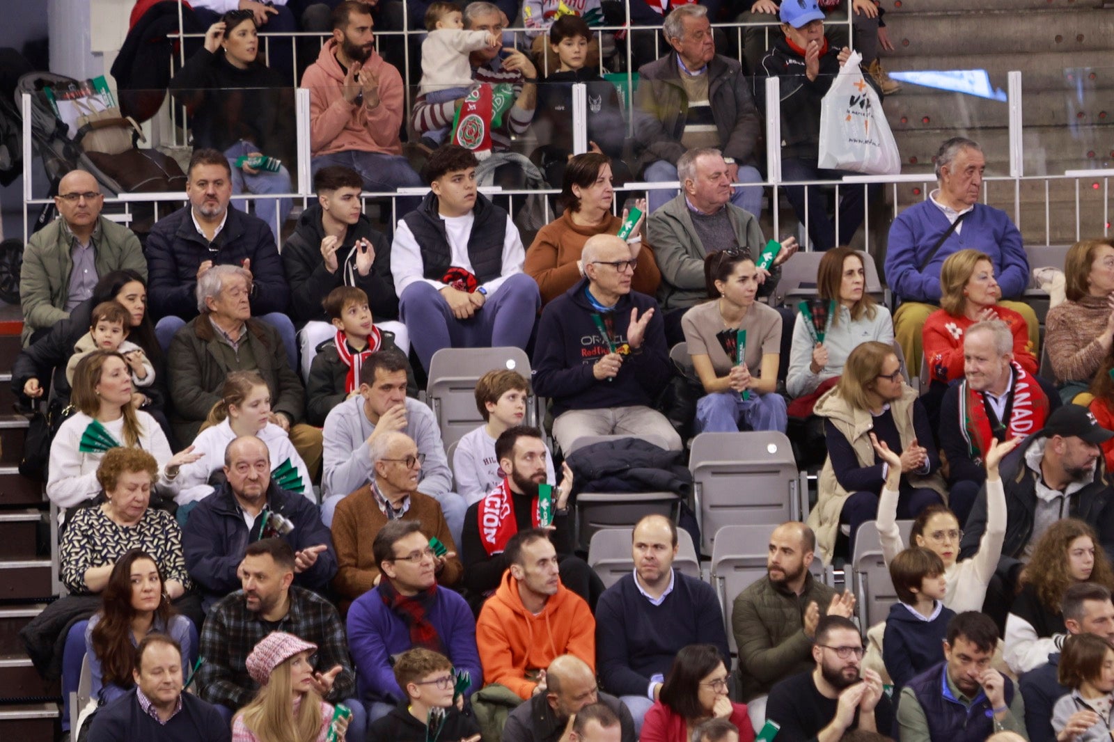 Encuéntrate en las gradas del Palacio durante el Covirán-Barcelona
