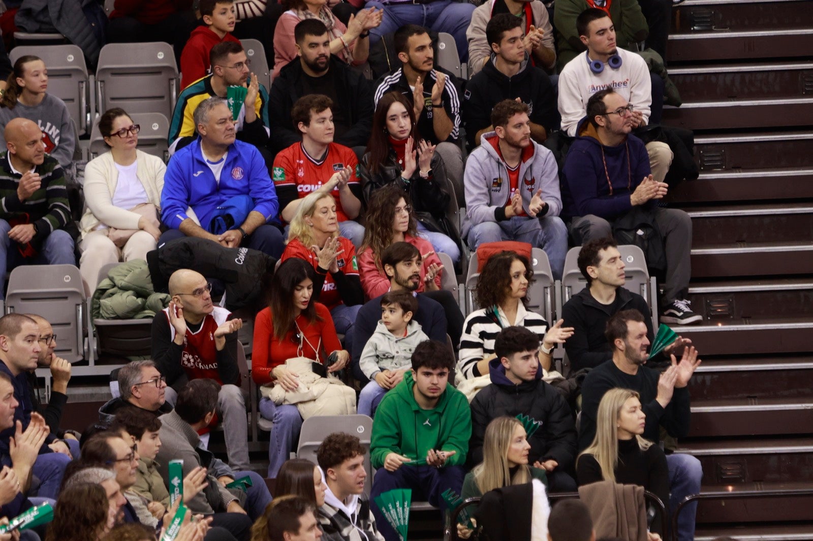 Encuéntrate en las gradas del Palacio durante el Covirán-Barcelona