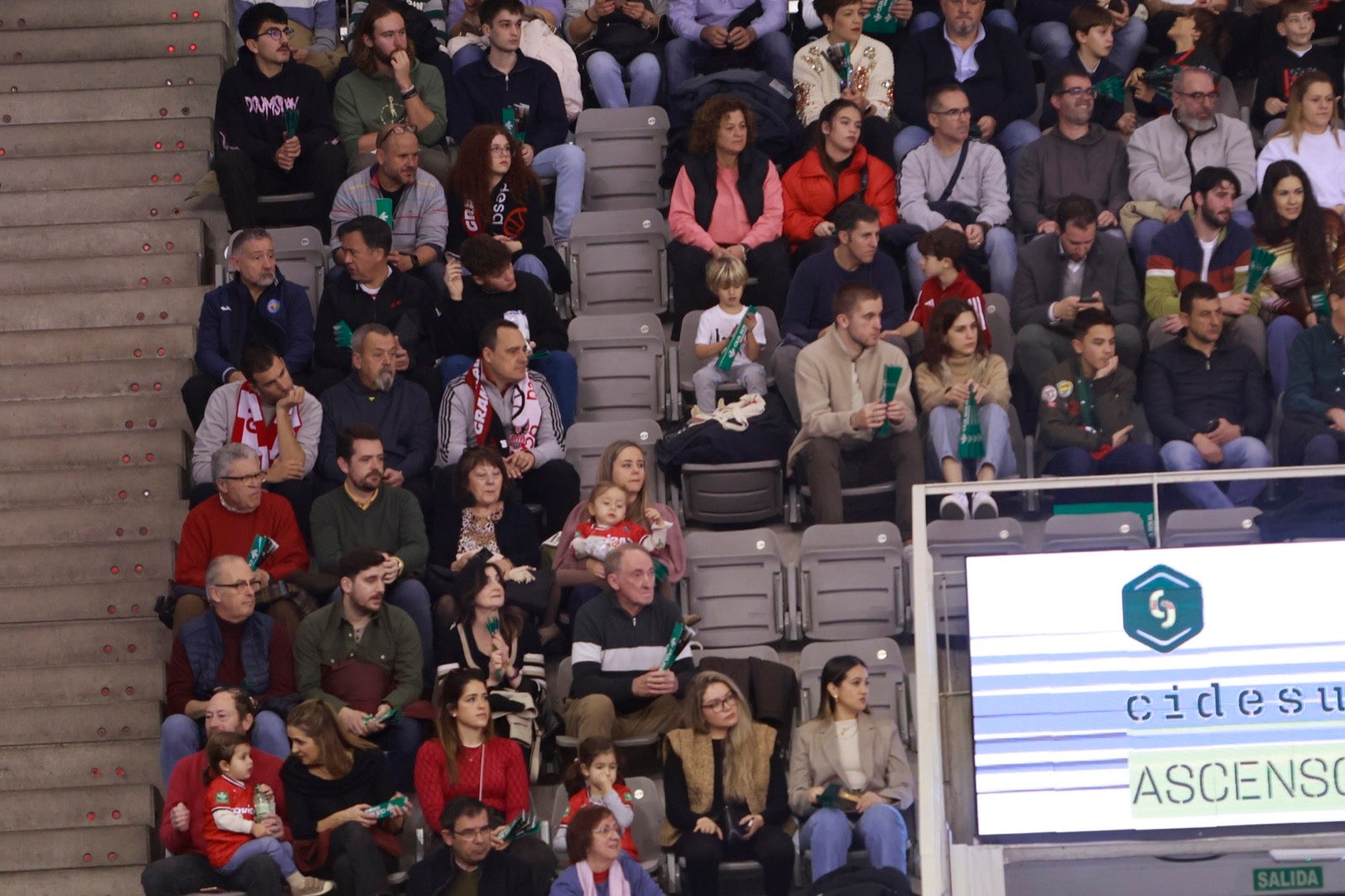 Encuéntrate en las gradas del Palacio durante el Covirán-Barcelona