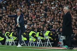 Gaizka Garitano se desespera en la segunda parte viendo las decisiones del colegiado.