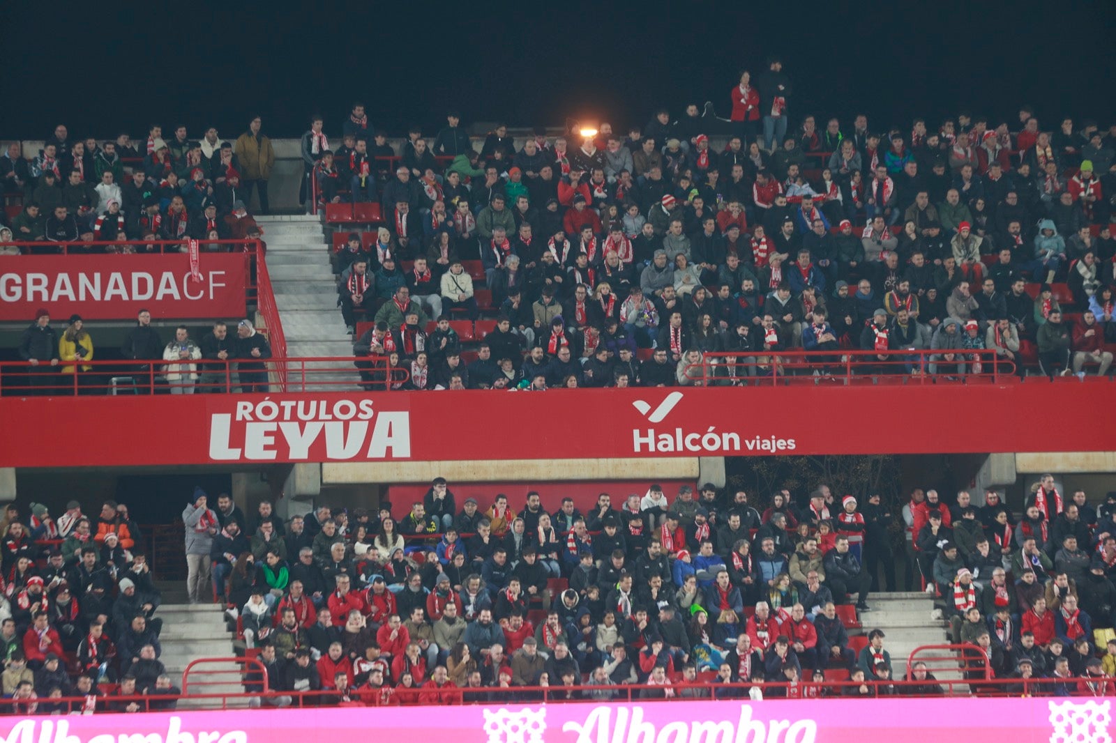 Encuéntrate en Los Cármenes durante el Granada-Atlético de Madrid