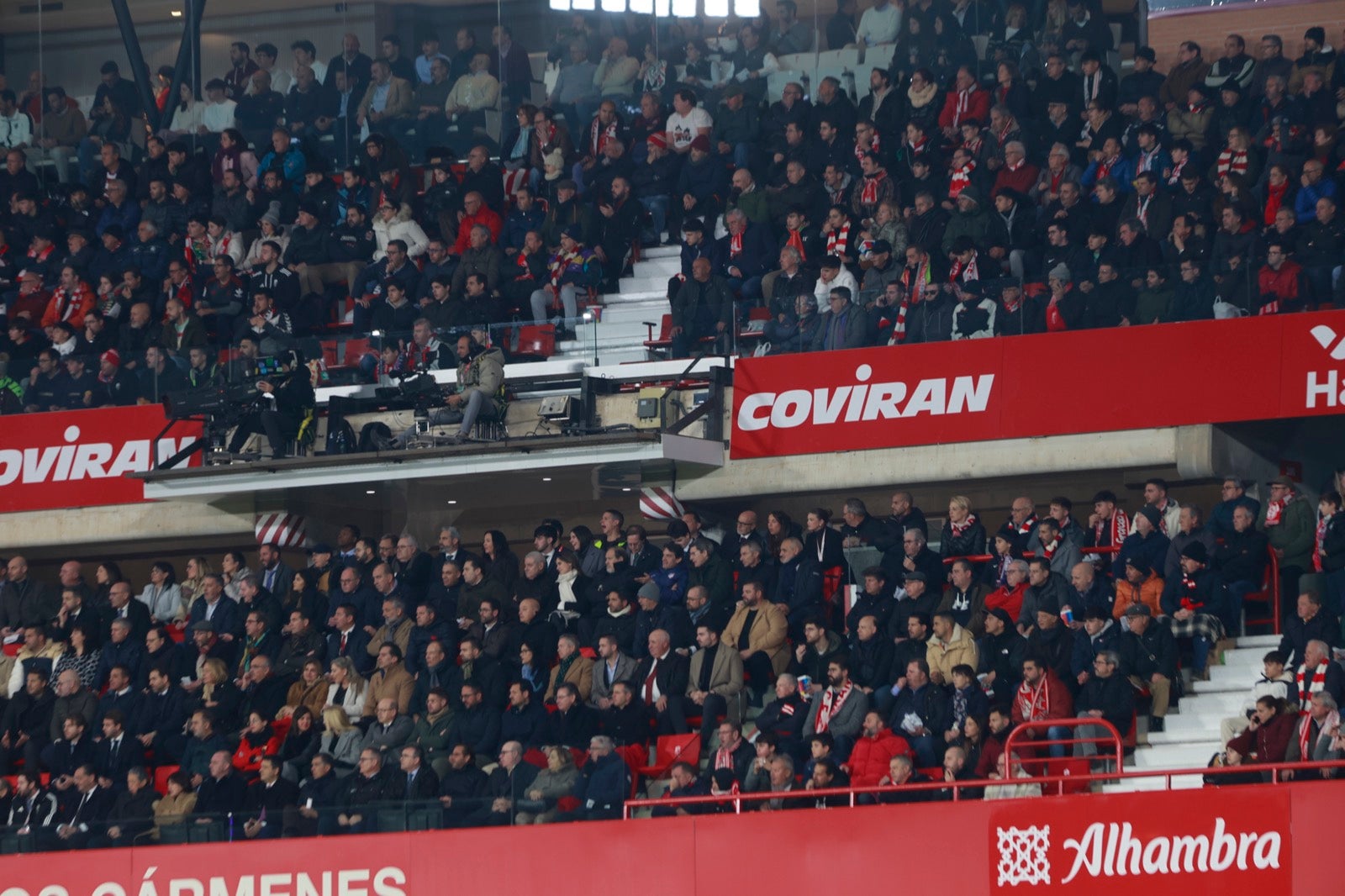 Encuéntrate en Los Cármenes durante el Granada-Atlético de Madrid