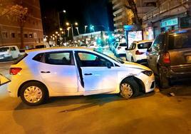 Estado del coche tras el accidente en calle Neptuno.