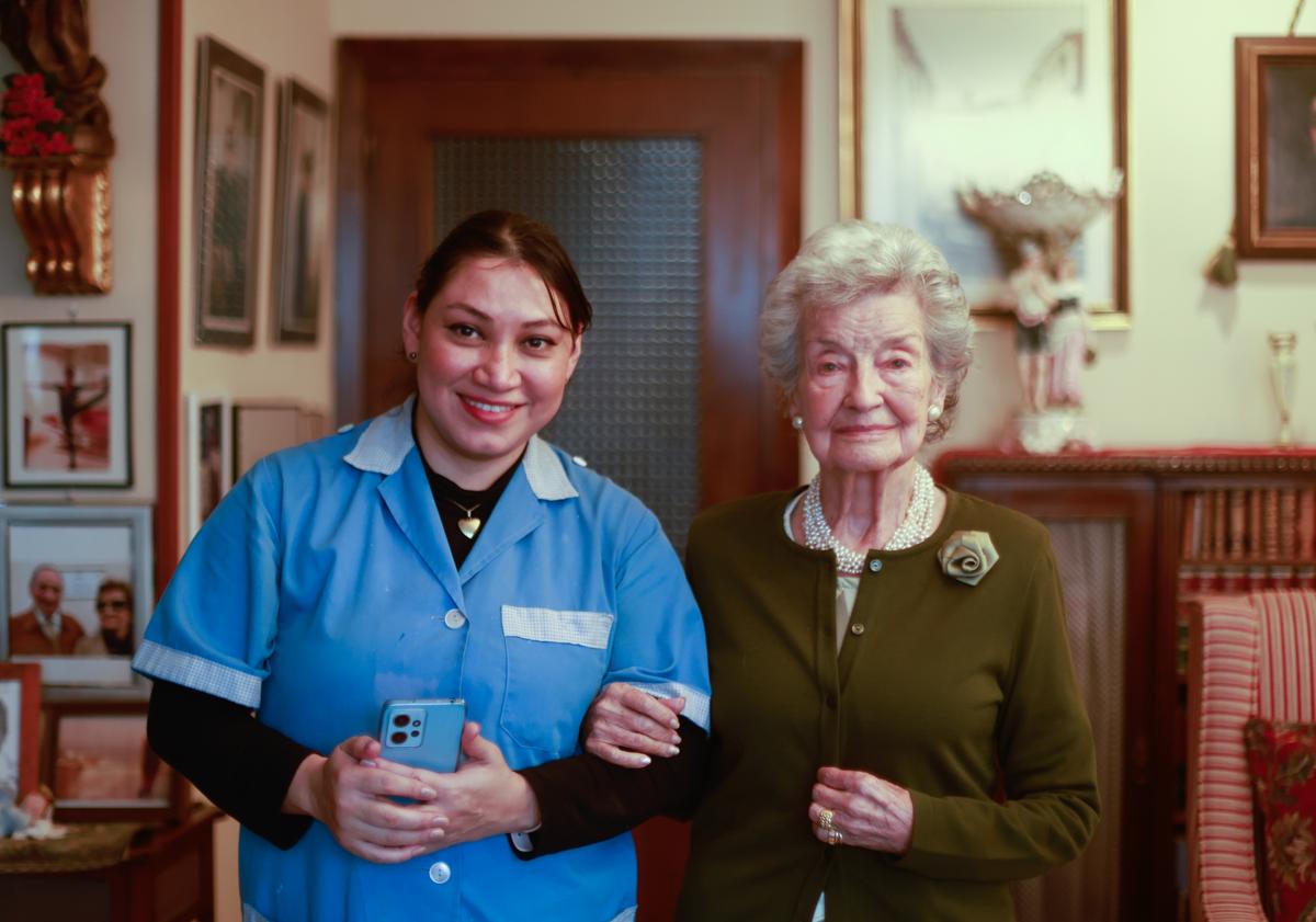 Imagen principal - Conchita y Yareli, en plena grabación.