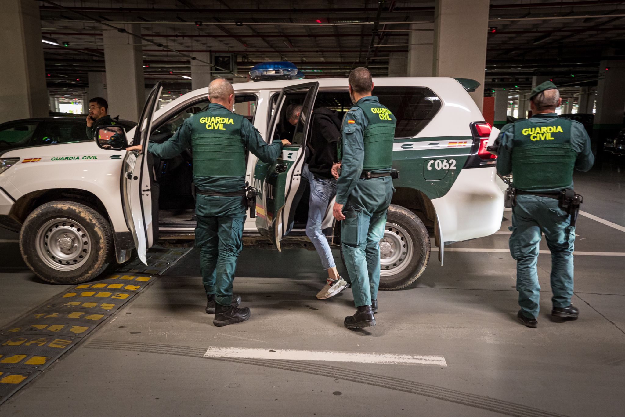 Las imágenes de la detención de uno de los perseguidos en Armilla