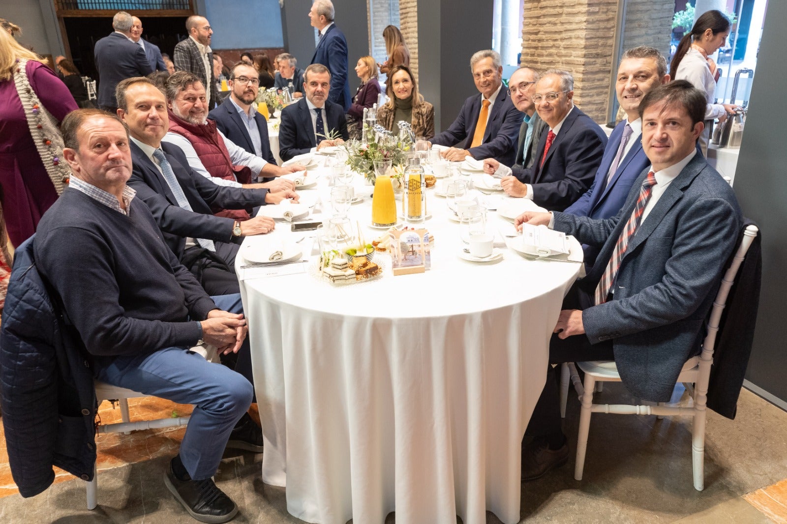 Las imágenes del desayuno Ideal con la consejera Carmen Crespo