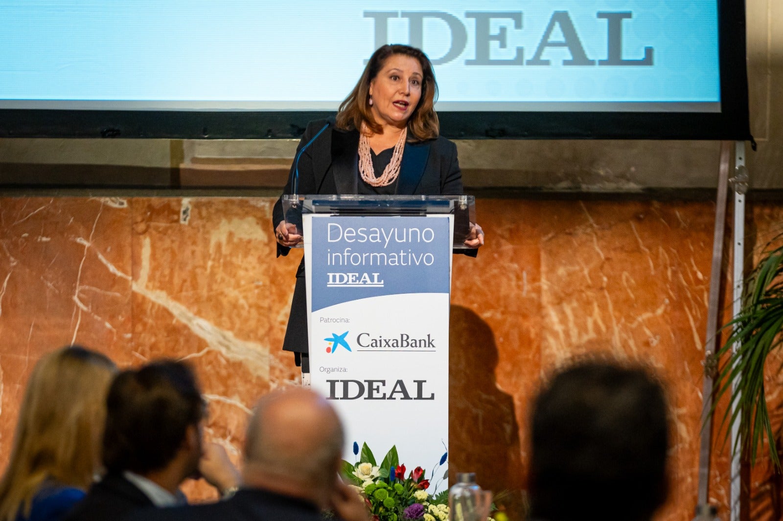 Las imágenes del desayuno Ideal con la consejera Carmen Crespo