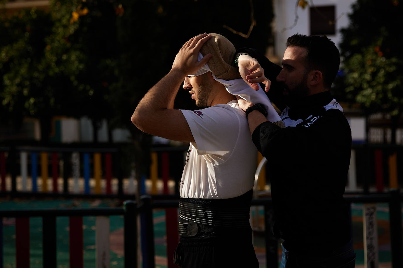 Dentro de un ensayo de la Hermandad de los Favores en Granada