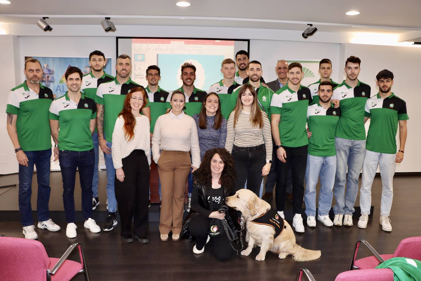 Unicaja Costa de Almería quiere dar visibilidad al autismo
